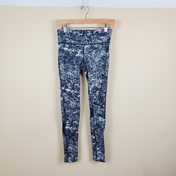 Under Armour Fly-by Leggings Compression Running Tights Size S - Picture 1 of 9